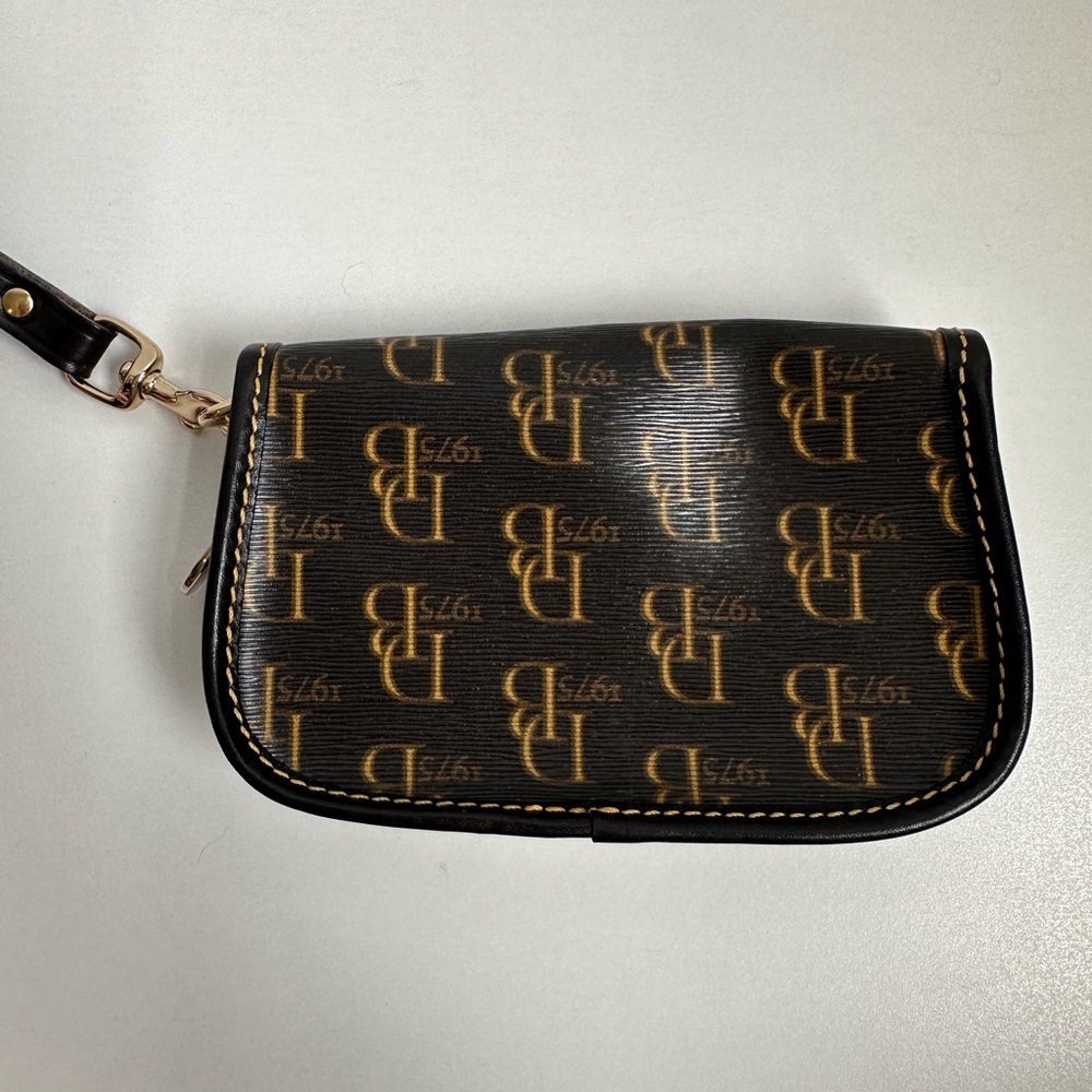 Dooney and Bourke Clutch Wristlet - Picture 2 of 10